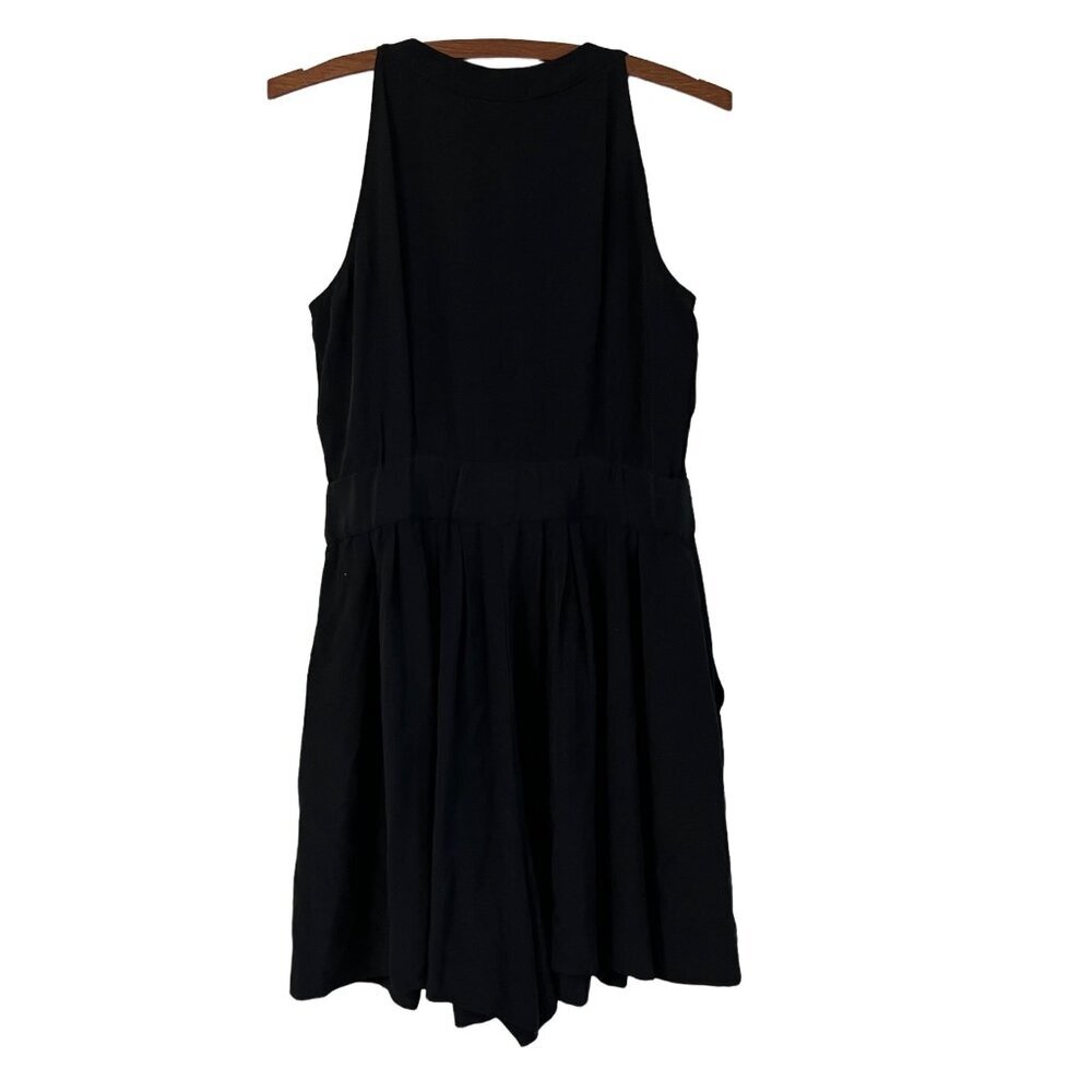 Anthropologie SINE Black Silk
Button Front Sleeveless
Romper Size 4 - Picture 8 of 9